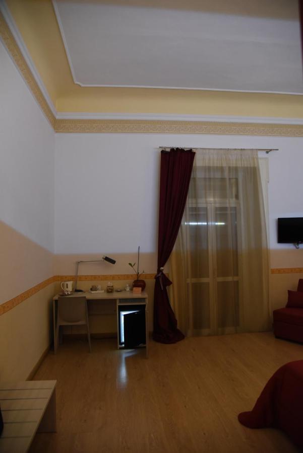 B&B The Queens Foggia Exterior photo